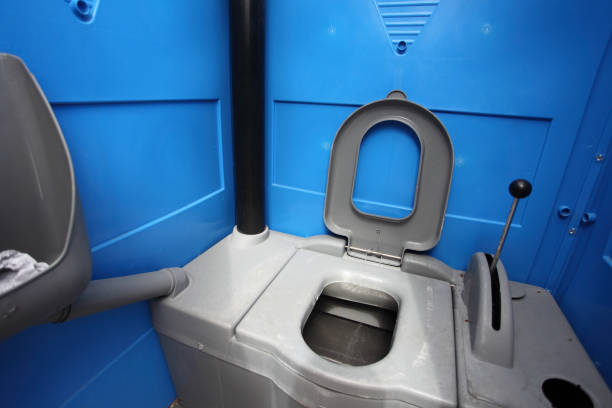 Portable Toilet Options We Offer in Follansbee, WV